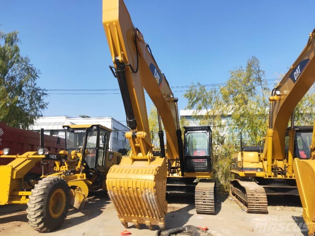 CAT 330 D Telakaivukoneet
