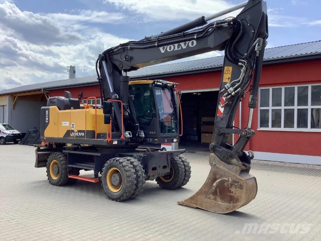 Volvo EW 220 E Pyöräkaivukoneet