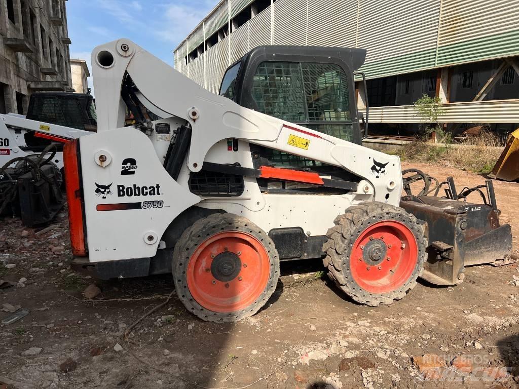 Bobcat S750 Liukuohjatut kuormaajat
