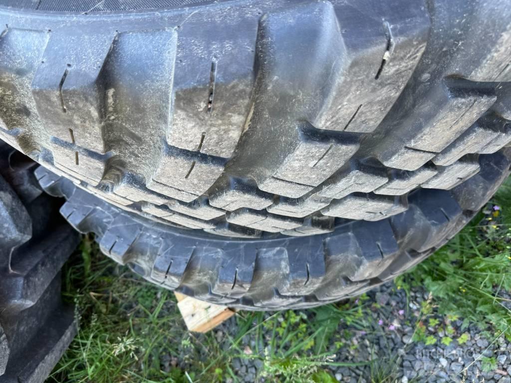 BKT 480/65 R28 IND Renkaat ja vanteet