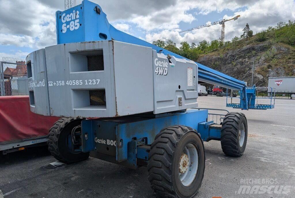Genie S 85 4X4 Teleskooppipuominostimet
