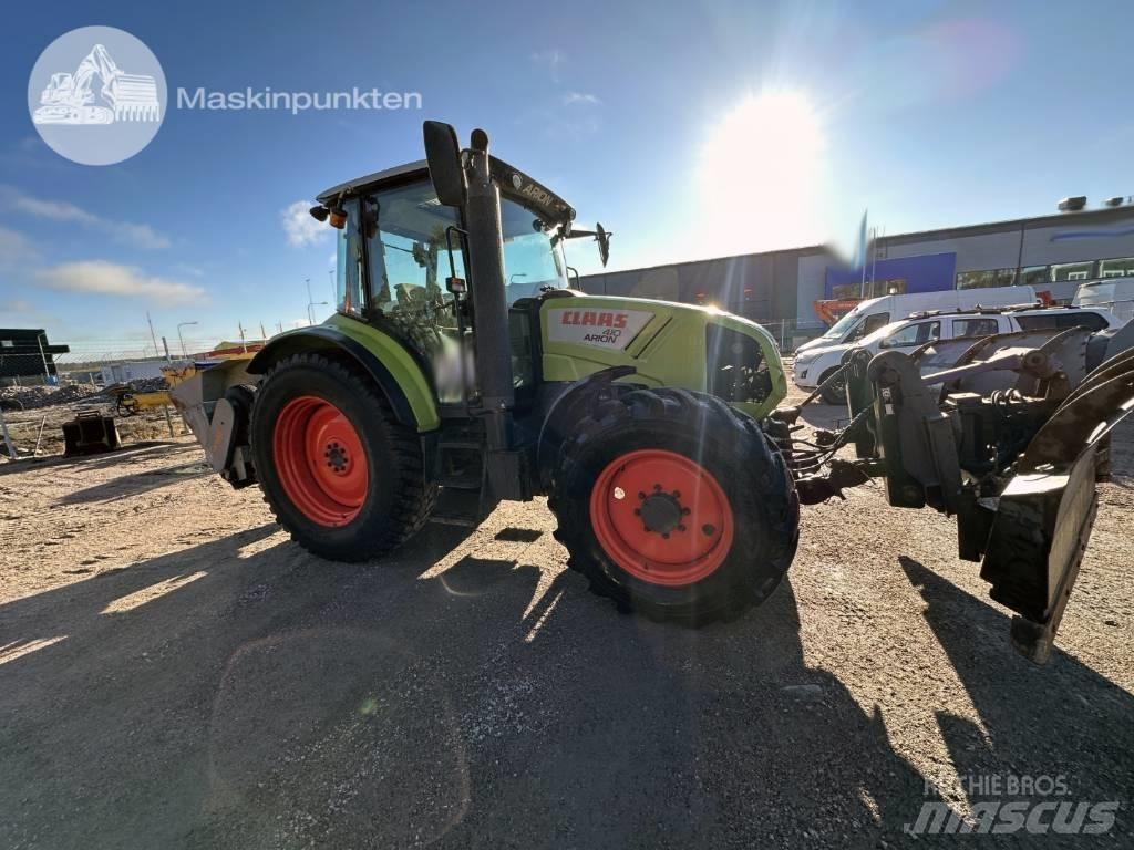 CLAAS Arion 410 Traktorit