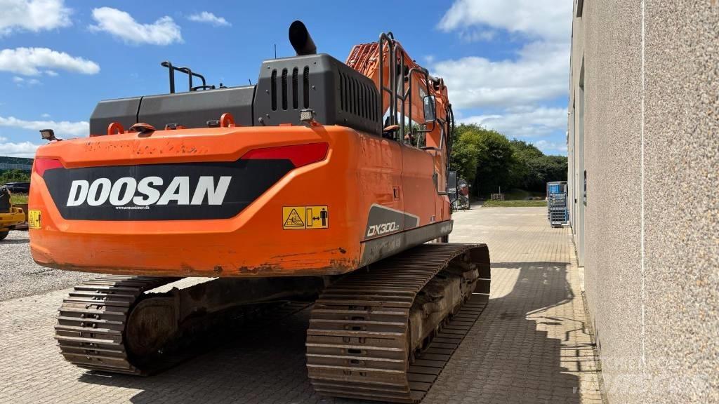 Doosan DX 300 LC-5 Telakaivukoneet