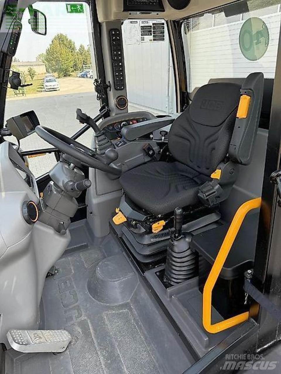 JCB tm 320 agri Pyöräkuormaajat