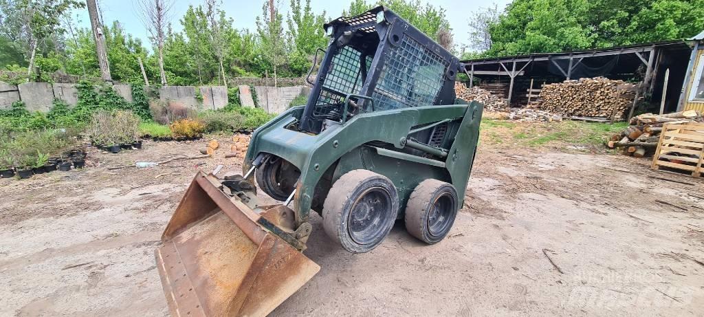 CAT 226 Liukuohjatut kuormaajat