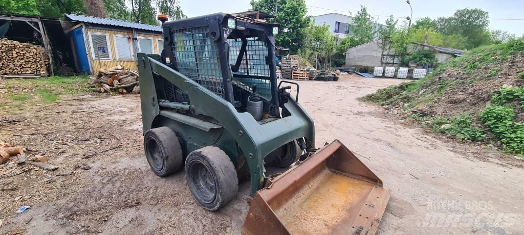 CAT 226 Liukuohjatut kuormaajat