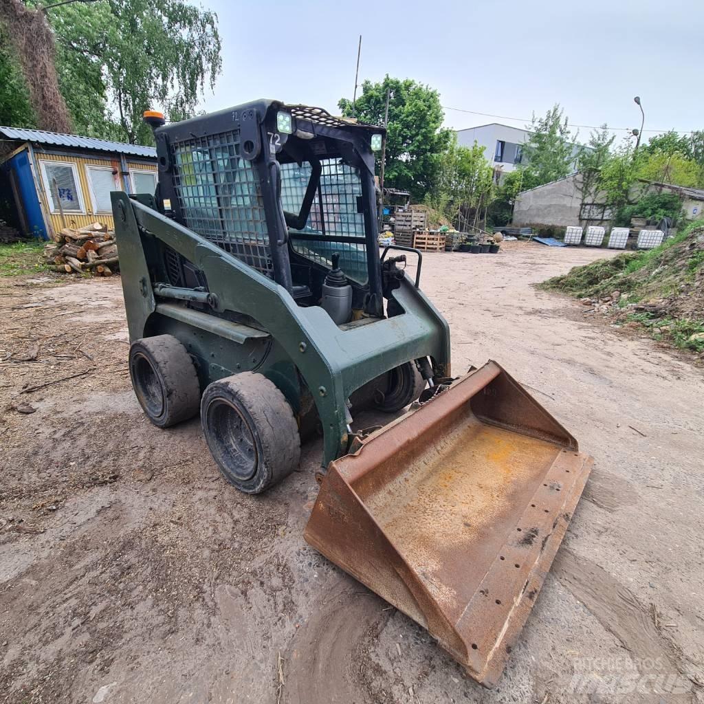 CAT 226 Liukuohjatut kuormaajat