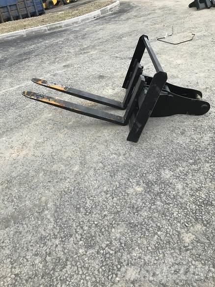  13T PALLET FORK Muut koneet