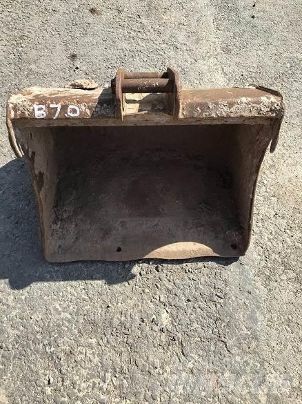  2' BUCKET, 30mm PINS Kauhat