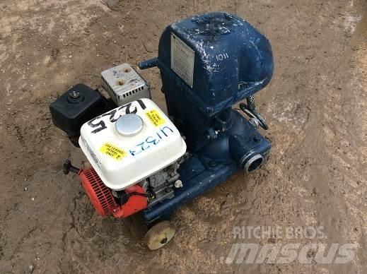 Honda 2 WATER PUMP Vesipumput