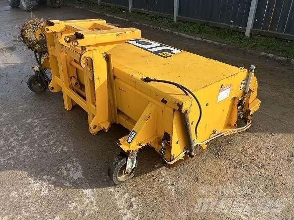 JCB SWEEPER SC240 Muut koneet