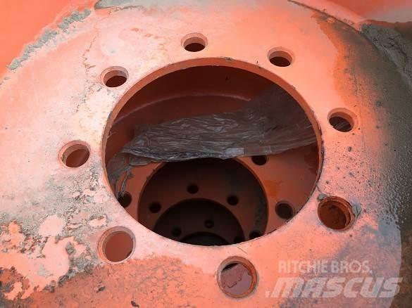  SOLID WHEELS Renkaat ja vanteet