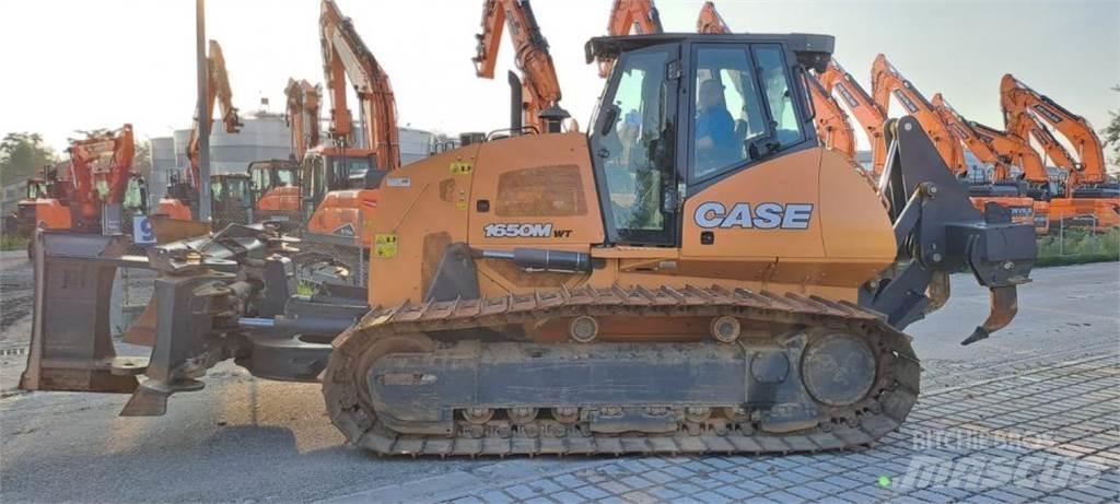 CASE 1650M WT Telaketjupuskutraktorit