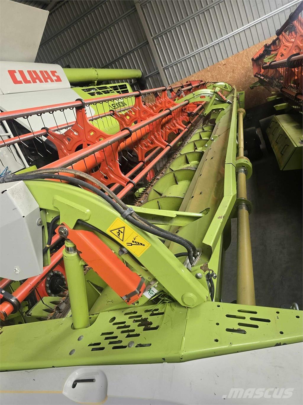 CLAAS Lexion 770TT Leikkuupuimurit