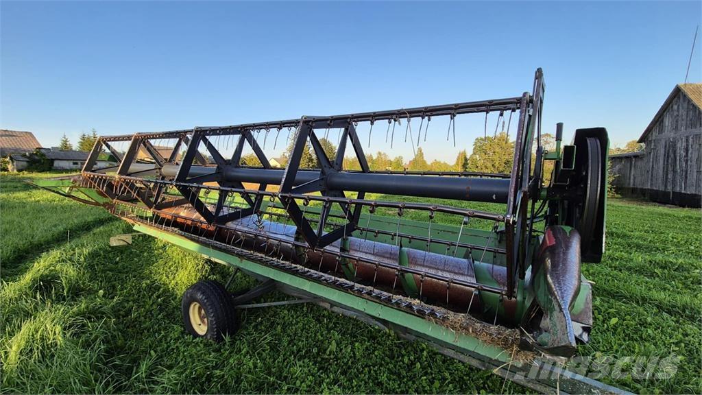 John Deere 1177 Leikkuupuimurit