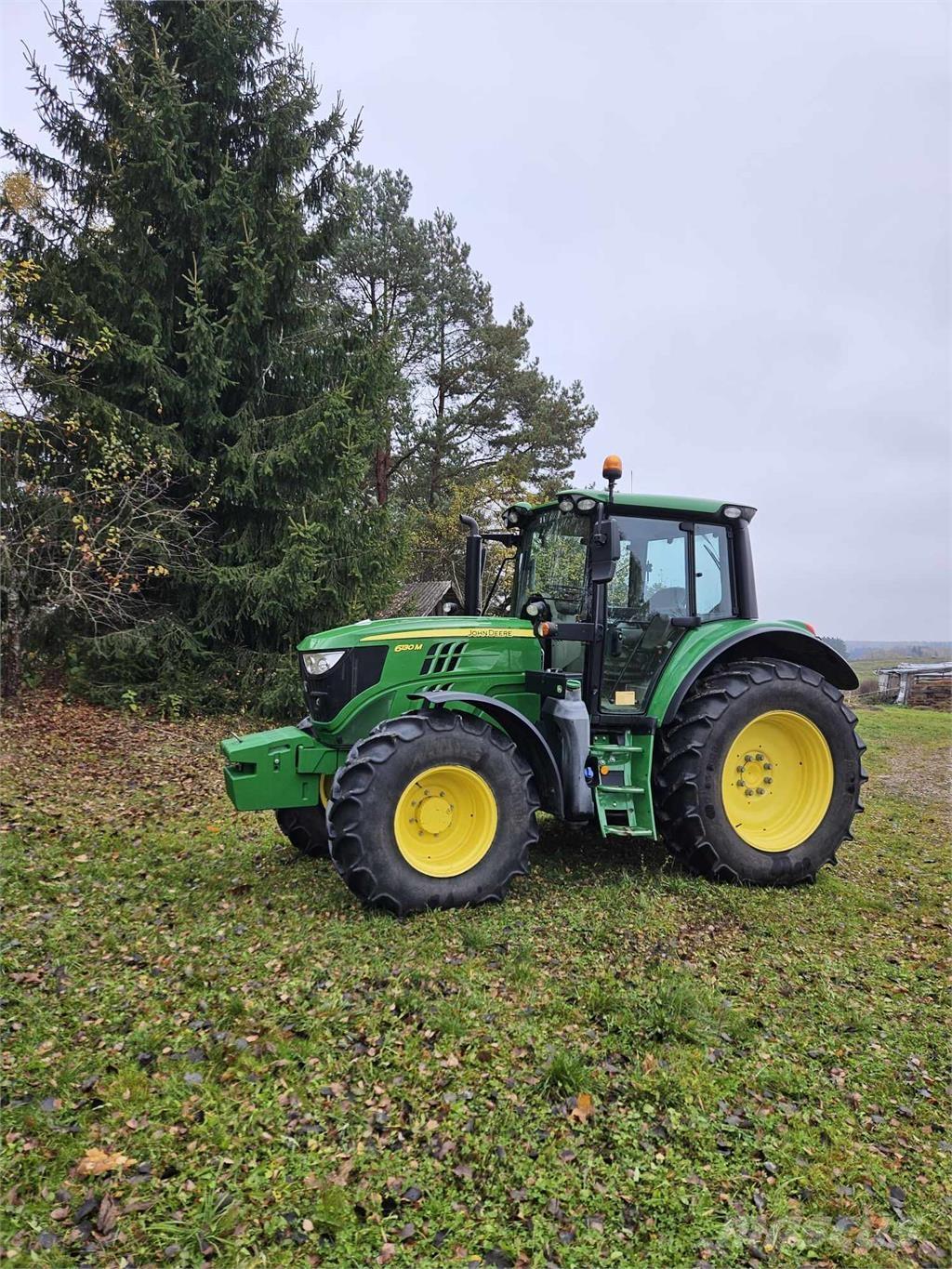 John Deere 6130M Traktorit