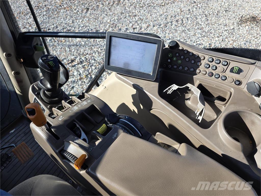 John Deere 6210R Traktorit