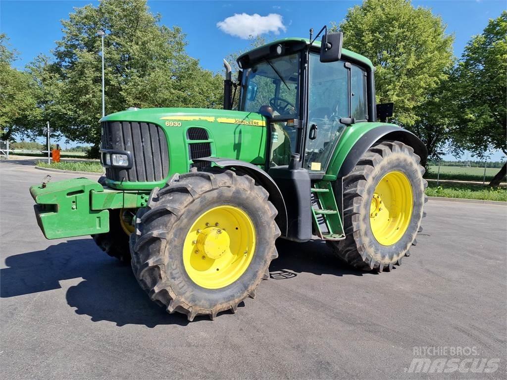 John Deere 6930 Traktorit