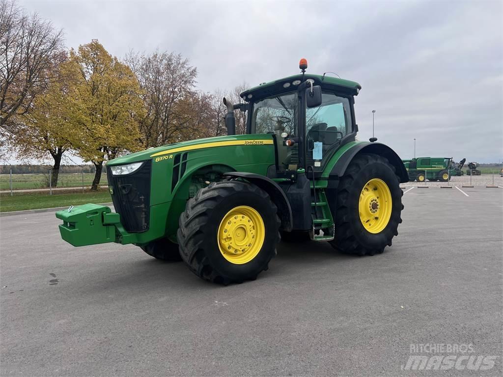 John Deere 8370R Traktorit