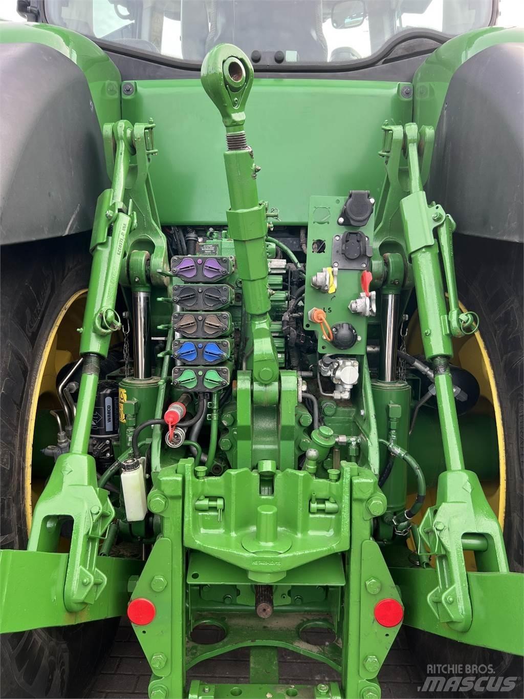 John Deere 8400R Traktorit