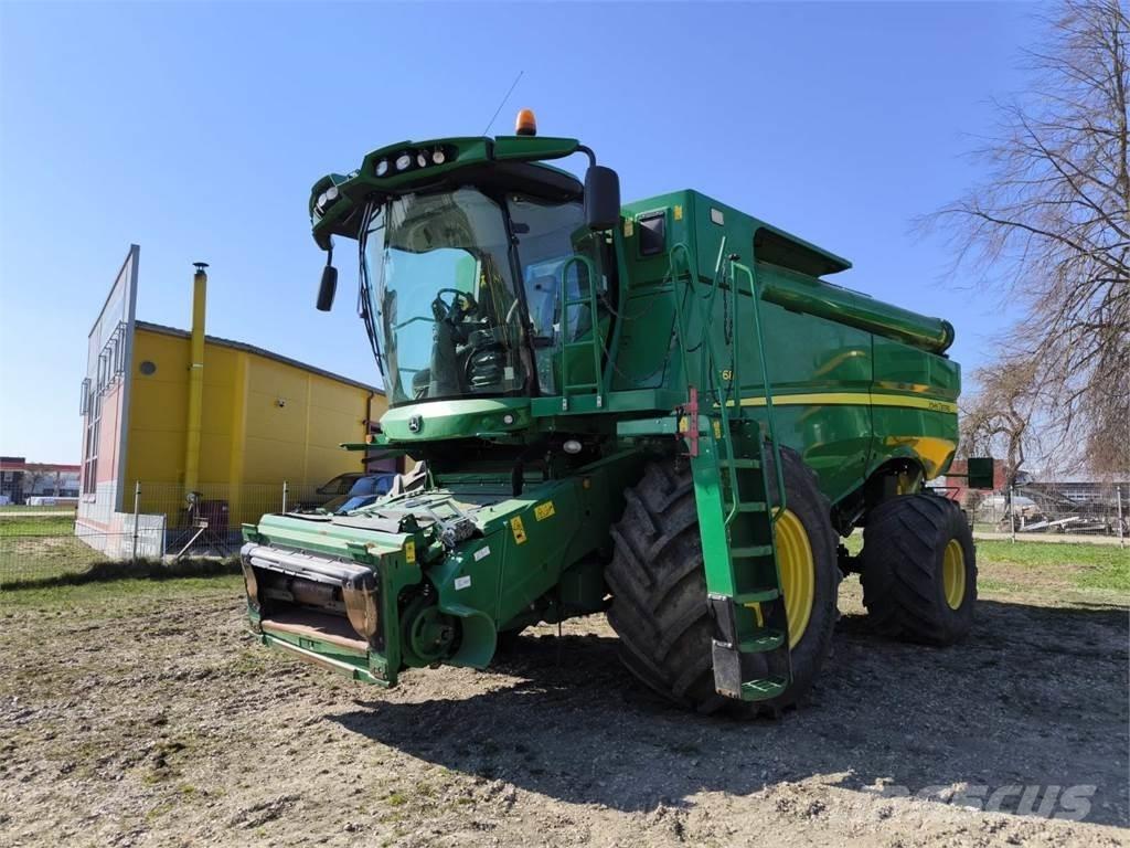 John Deere S685 Leikkuupuimurit
