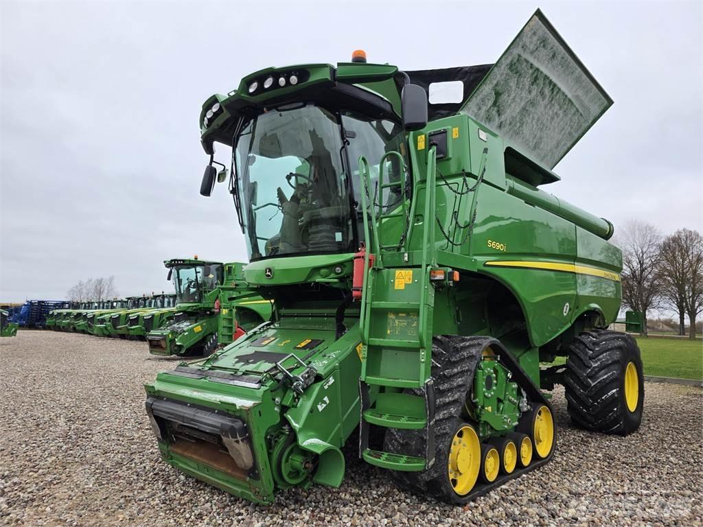 John Deere S690 Leikkuupuimurit