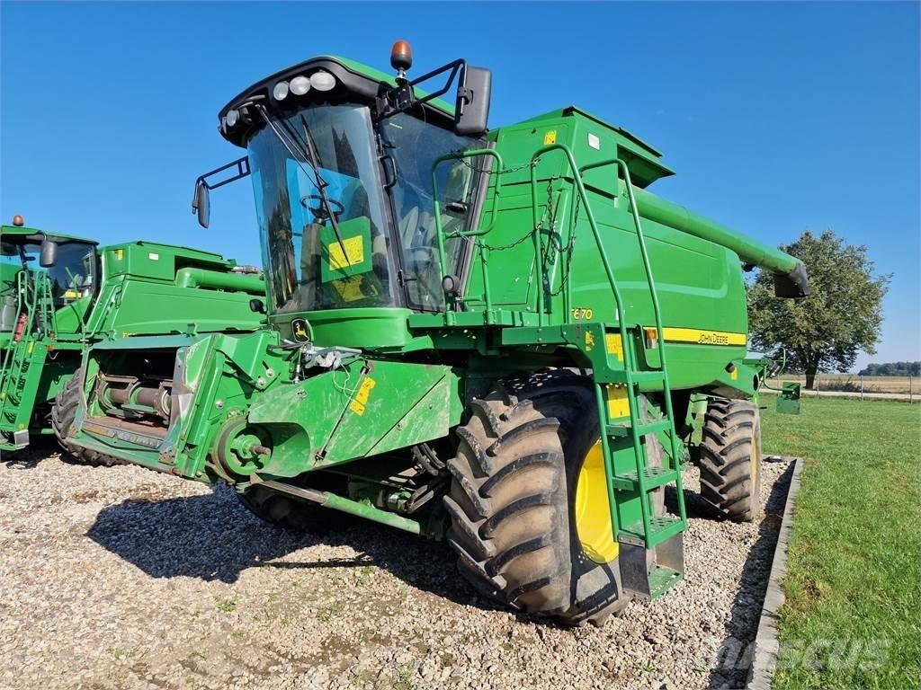 John Deere T670 Leikkuupuimurit