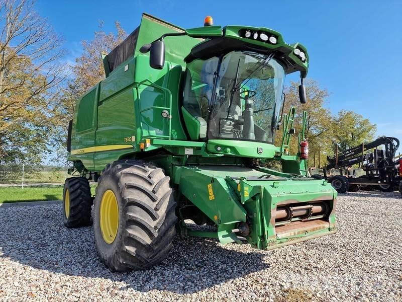 John Deere T670 Leikkuupuimurit