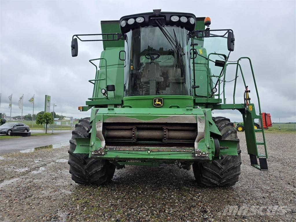 John Deere T670 Leikkuupuimurit