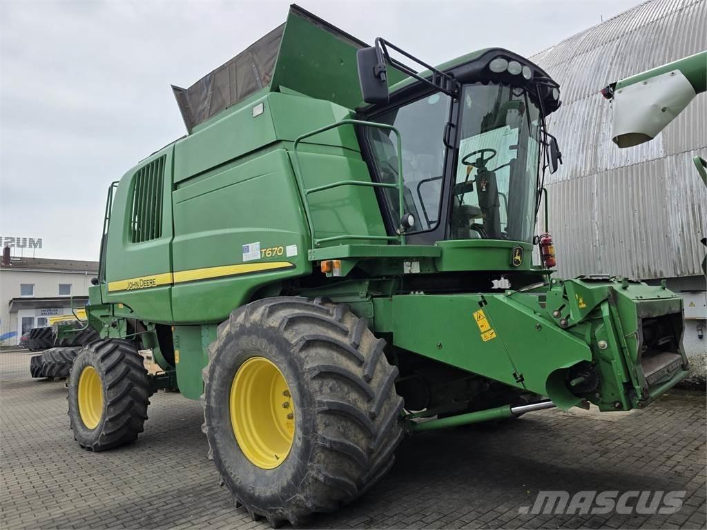 John Deere T670 Leikkuupuimurit