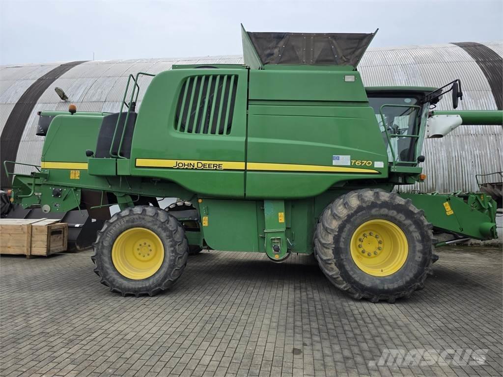 John Deere T670 Leikkuupuimurit