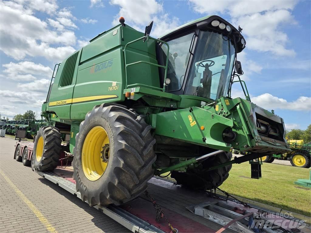 John Deere T670 Leikkuupuimurit