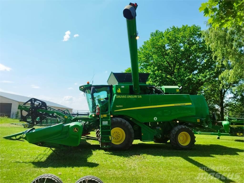 John Deere T670i Leikkuupuimurit
