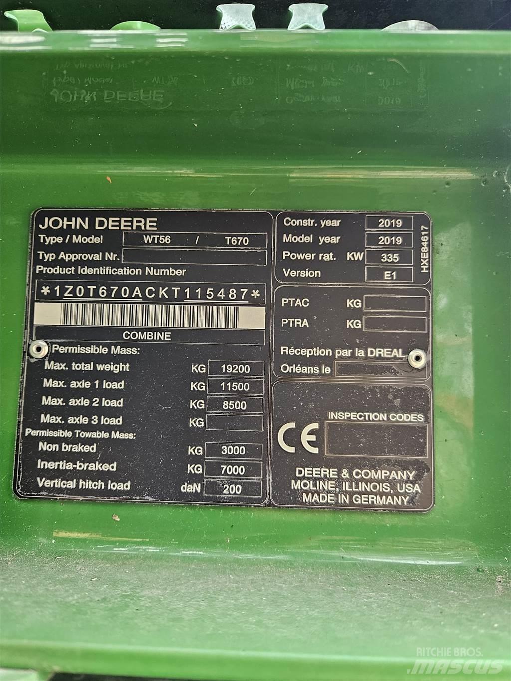 John Deere T670i Leikkuupuimurit