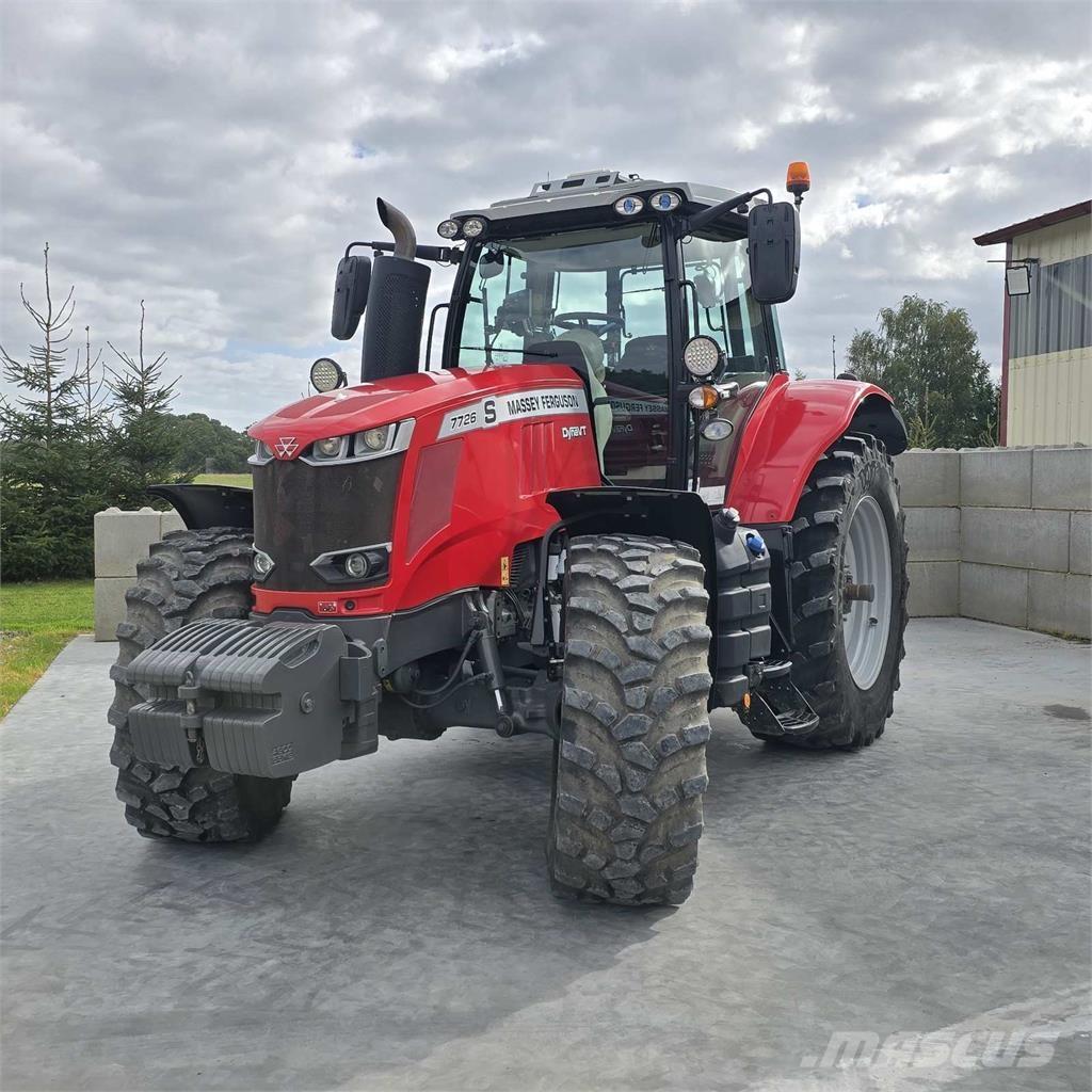 Massey Ferguson 7726 Traktorit