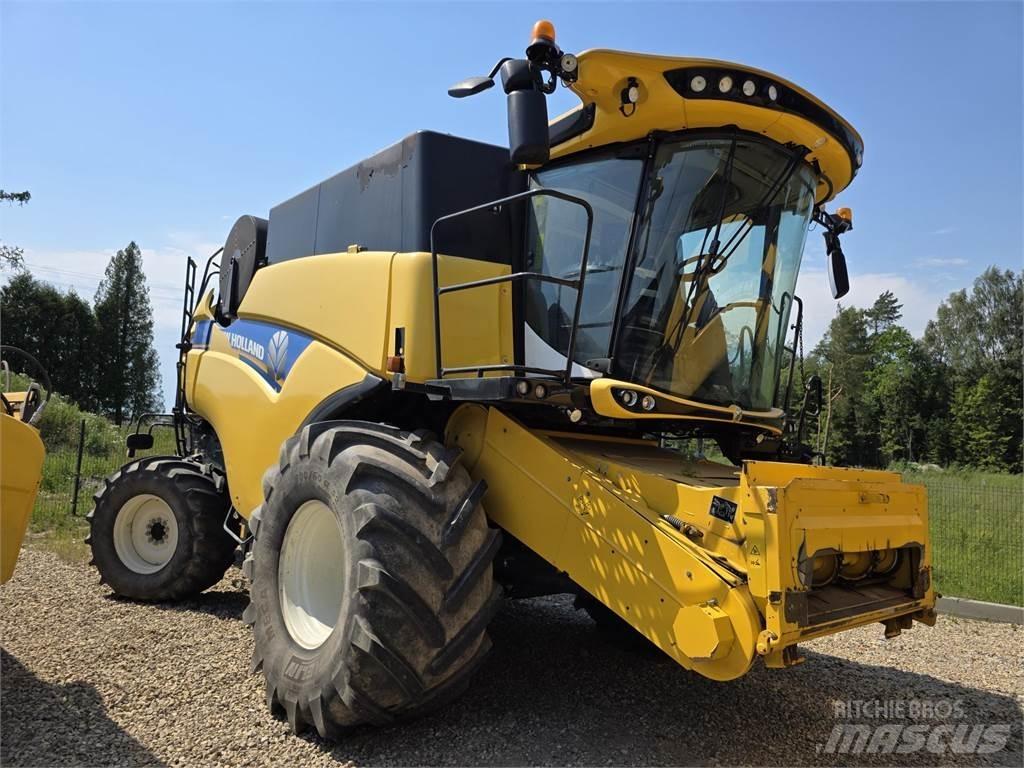 New Holland CX8.85 Leikkuupuimurit