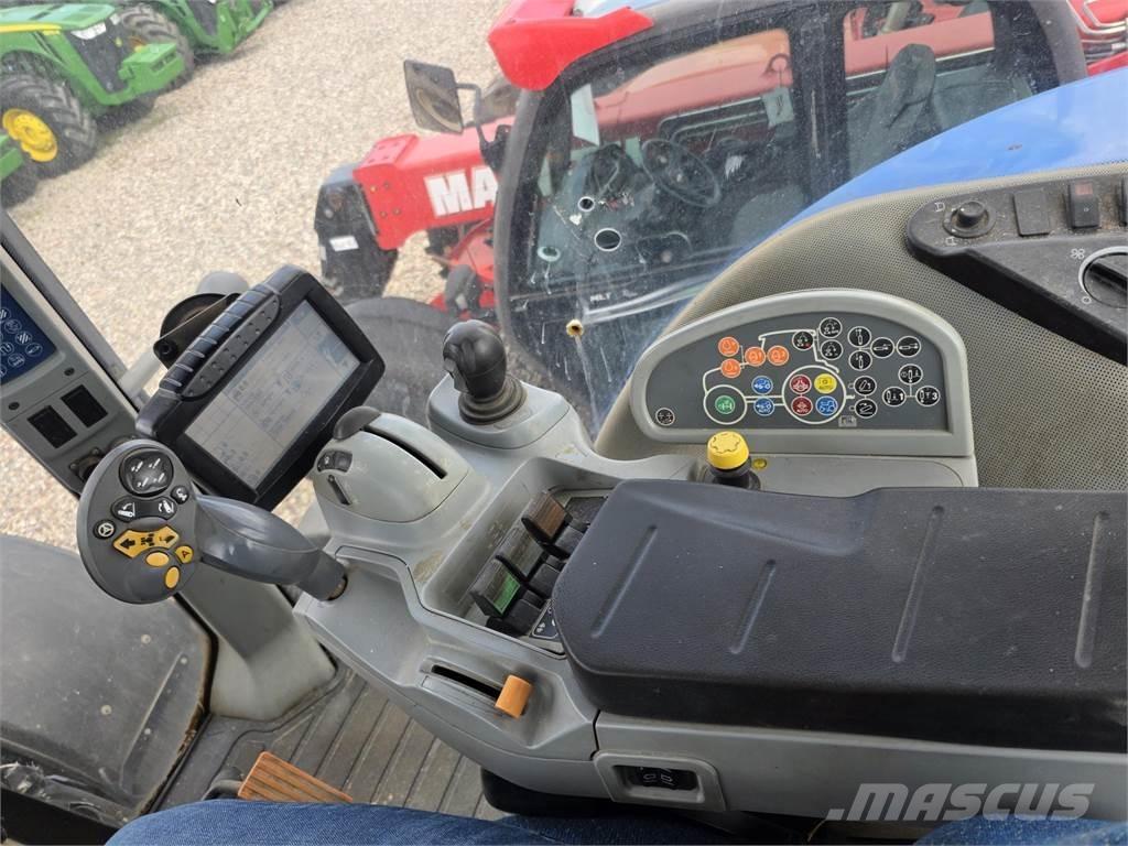 New Holland T8.390 Traktorit