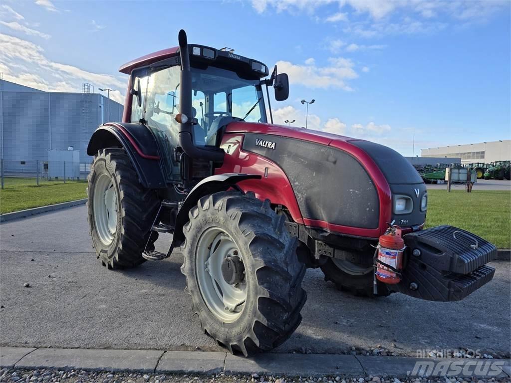 Valtra T131c Traktorit