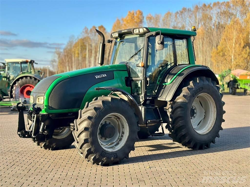 Valtra T171C Traktorit