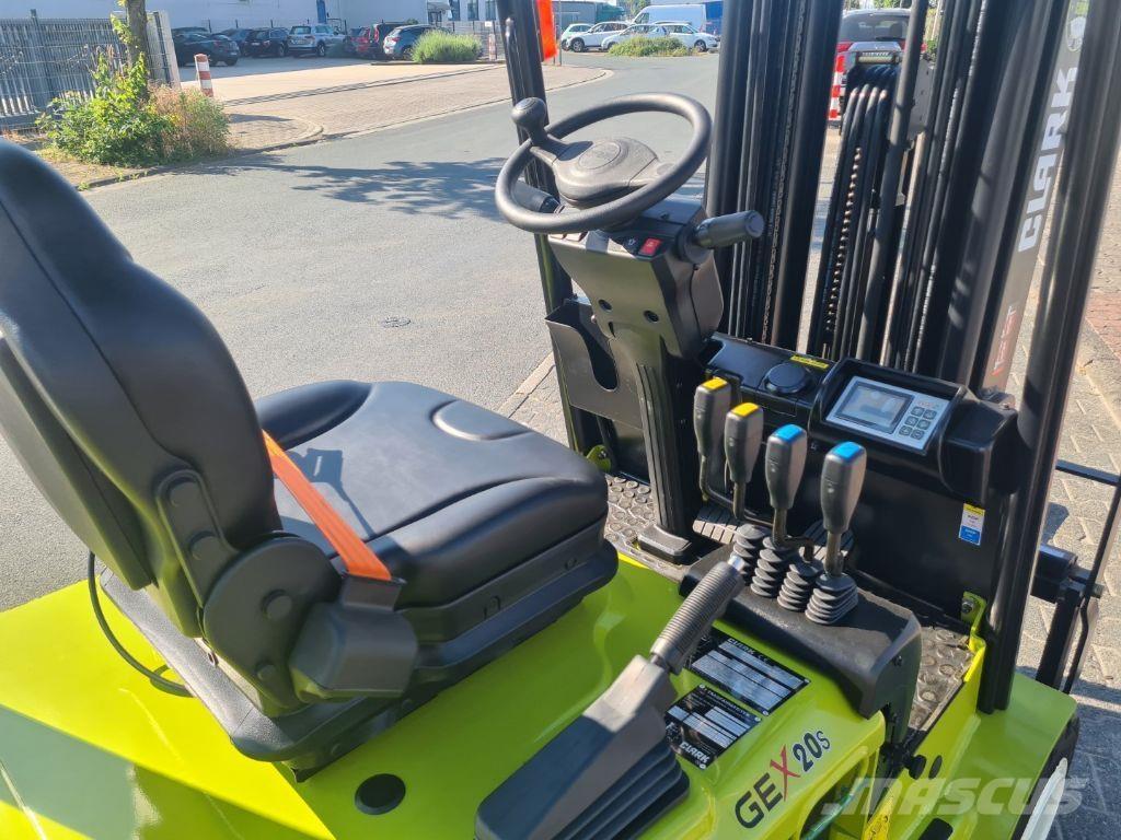 Clark GEX 20 Sähkötrukit