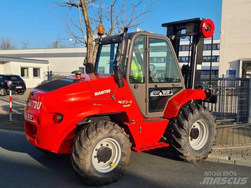 Manitou M50.4 Maastotrukit