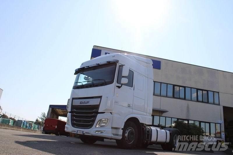 DAF XF 460 FT 24DT Vetopöytäautot