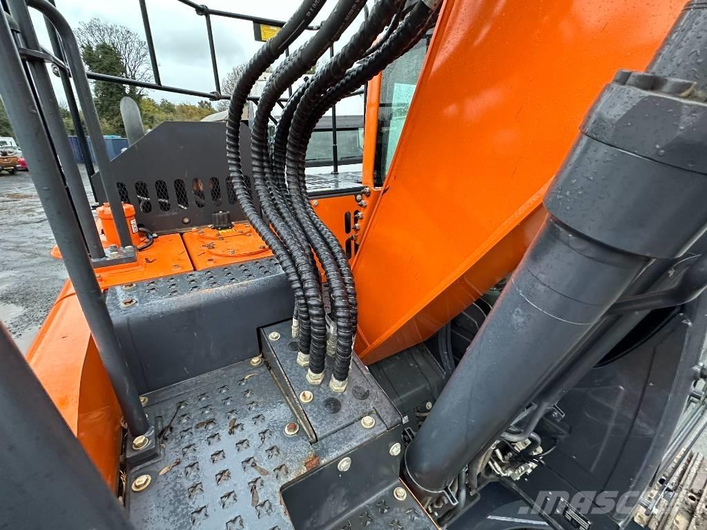 Doosan DX 140 LCR Telakaivukoneet