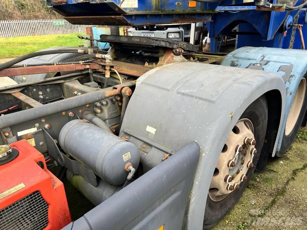 Scania R 124 L 420 Vetopöytäautot