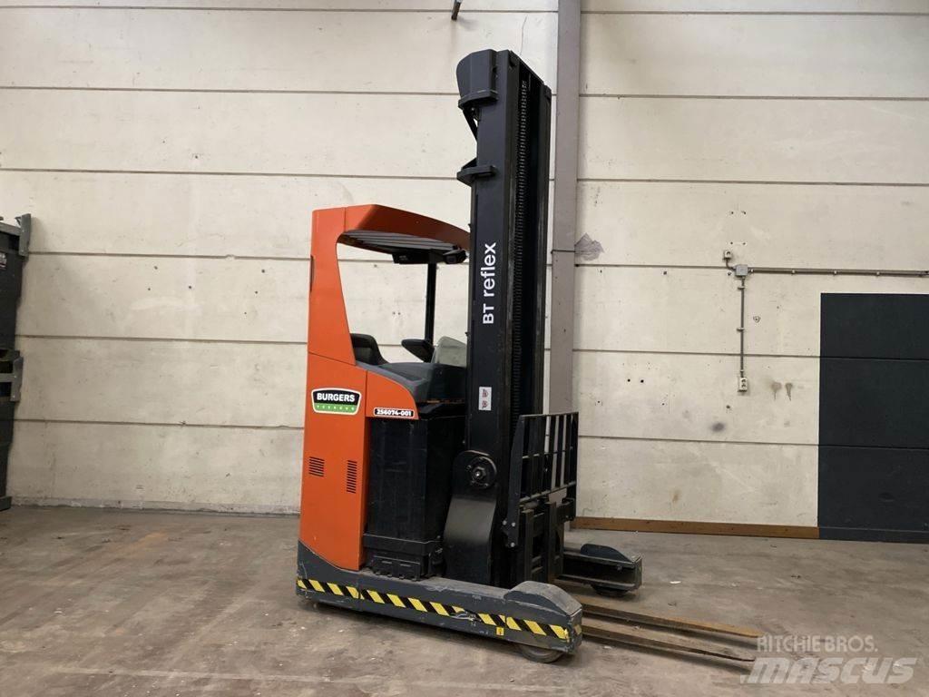 BT RRE140 Työntömastotrukit