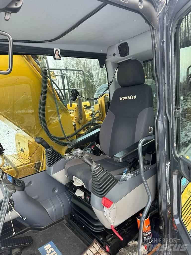 Komatsu PC210LC-11 Telakaivukoneet