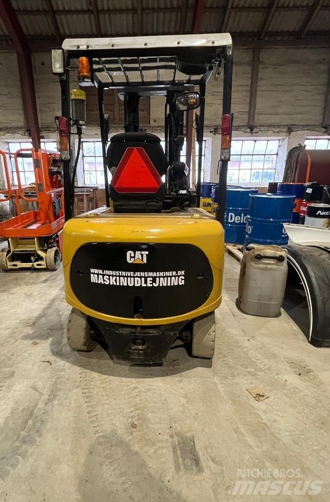 CAT EP 25 Sähkötrukit