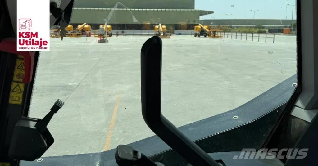 JCB 205 Liukuohjatut kuormaajat