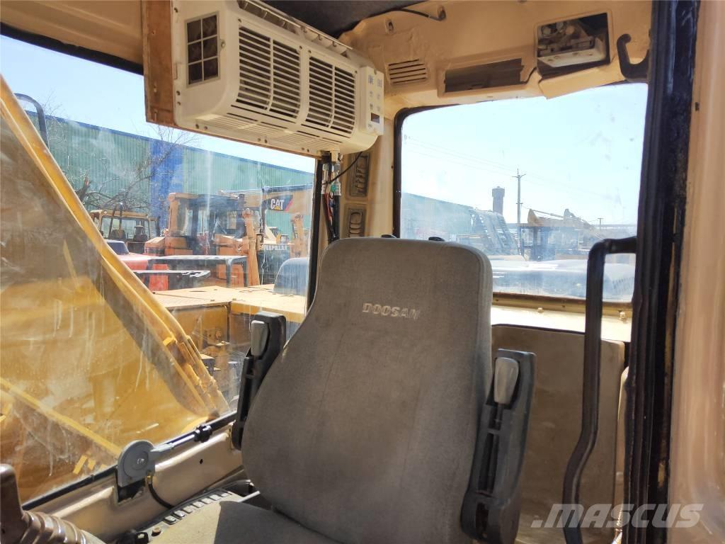 CAT 320B Telakaivukoneet