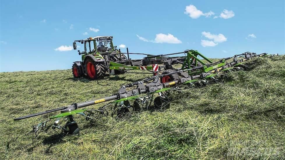 Fendt Lotus 1020T Pöyhimet ja haravat